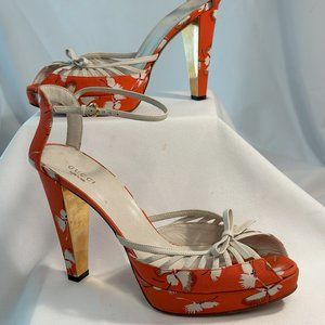 Gucci canvas printed slingback pumps with ankle strap